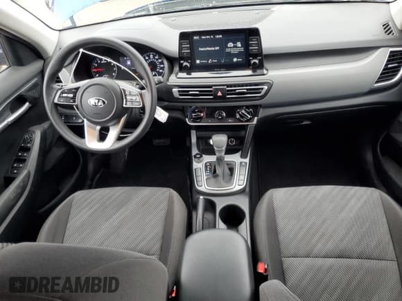 ✅ 2021 Kia Seltos LX • VIN: KNDEPCAA8M7124492 • Lot: 82480165. Listed on Copart with 47,741 mi. Free auction sales archive from the USA and detailed vehicle history report at DreamBid. Image 8.