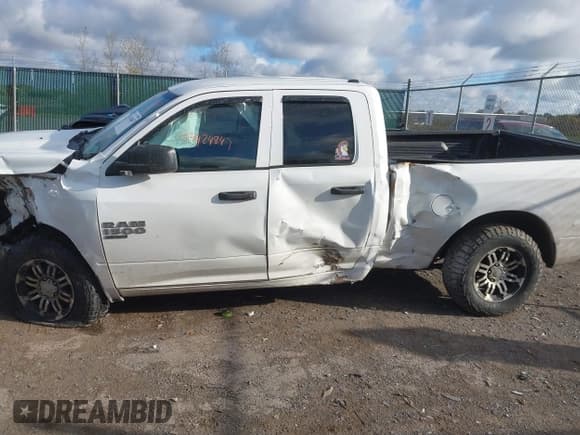✅ 2020 Ram 1500 Tradesman • VIN: 1C6RR7FG5LS108737 • Лот: 43424847. Опубликован ранее на IAAI с пробегом 57 097 миль. Бесплатный доступ к архиву аукционных продаж из США и подробный отчёт об истории автомобиля на DreamBid. Изображение 14.