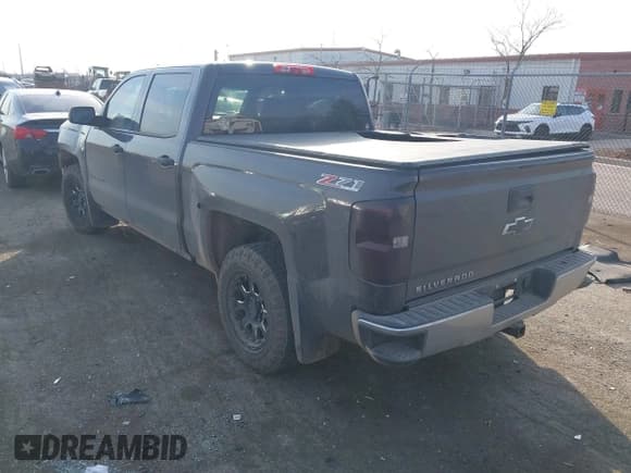 ✅ 2014 Chevrolet Silverado 1500 LT • VIN: 3GCUKREC5EG520698 • Lot: 41802165. Wystawiony na IAAI z przebiegiem 191 697 mil. Bezpłatny archiwum sprzedaży aukcyjnych z USA i szczegółowy raport historii pojazdu na DreamBid. Zdjęcie 3.