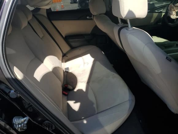 ✅ 2017 Honda Civic LX • VIN: 2HGFC2F52HH567657 • Lot: 89864975. Wystawiony na Copart z przebiegiem 103 815 mil. Bezpłatny archiwum sprzedaży aukcyjnych z USA i szczegółowy raport historii pojazdu na DreamBid. Zdjęcie 10.