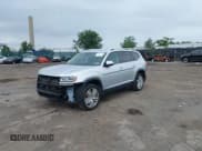 ✅ 2019 Volkswagen Atlas SE • VIN: 1V2UR2CA2KC515377 • Lot: 42981214. Listed on IAAI with 73,872 mi. Free auction sales archive from the USA and detailed vehicle history report at DreamBid. Image 2.