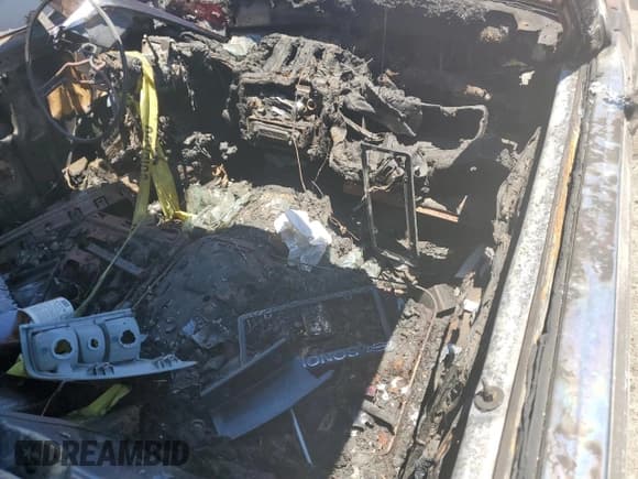 ✅ 1983 Buick Regal Limited • VIN: 1G4AM47A6DR420566 • Лот: 60656794. Опубликован ранее на Copart с пробегом Не указан. Бесплатный доступ к архиву аукционных продаж из США и подробный отчёт об истории автомобиля на DreamBid. Изображение 8.