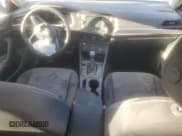 ✅ 2024 Volkswagen Jetta S • VIN: 3VW5M7BU5RM091194 • Lot: 92267245. Wystawiony na Copart z przebiegiem Nie podano. Bezpłatny archiwum sprzedaży aukcyjnych z USA i szczegółowy raport historii pojazdu na DreamBid. Zdjęcie 8.