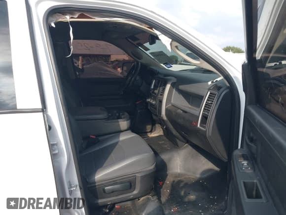 ✅ 2019 Ram 1500 Tradesman • VIN: 1C6RR6FG7KS630276 • Lot: 43049405. Listed on IAAI with 104,053 mi. Free auction sales archive from the USA and detailed vehicle history report at DreamBid. Image 5.