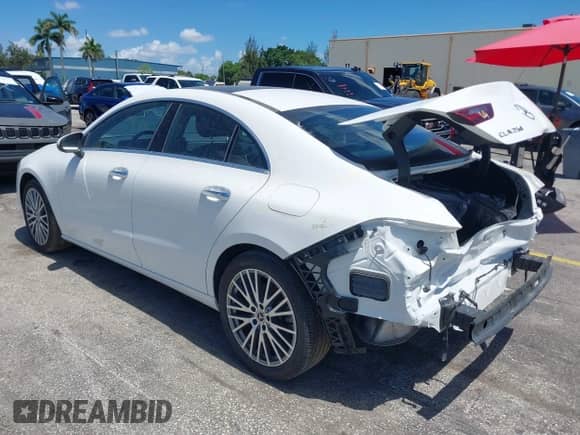 2025 Mercedes-Benz CLA 250 с VIN W1K5J4GB4SN522417, выставлен на аукционе IAAI как лот 42490791 с пробегом 17 314 миль миль и . История ставок и продаж доступна на DreamBid. Изображение 3.