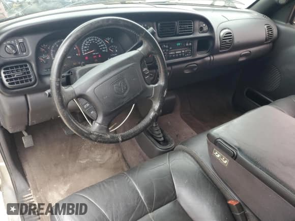 ✅ 2002 Dodge 2500 • VIN: 3B7KF23ZX2M307253 • Lot: 90223125. Listed on Copart with 121,032 mi. Free auction sales archive from the USA and detailed vehicle history report at DreamBid. Image 8.