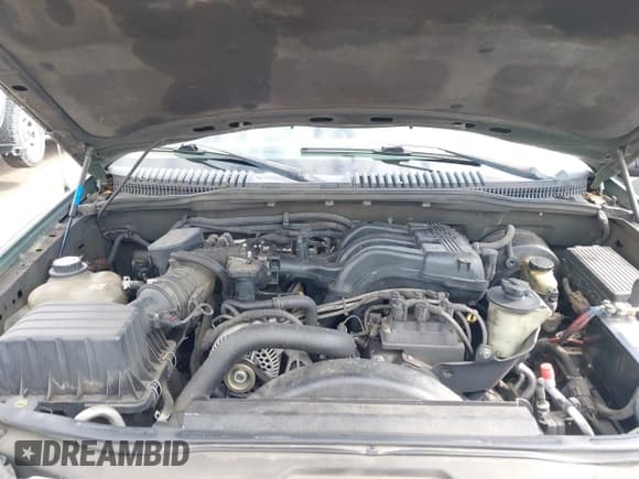 ✅ 2004 Ford Explorer Eddie Bauer • VIN: 1FMZU74K94UB44804 • Lot: 42140808. Listed on IAAI with 305,912 mi. Free auction sales archive from the USA and detailed vehicle history report at DreamBid. Image 10.