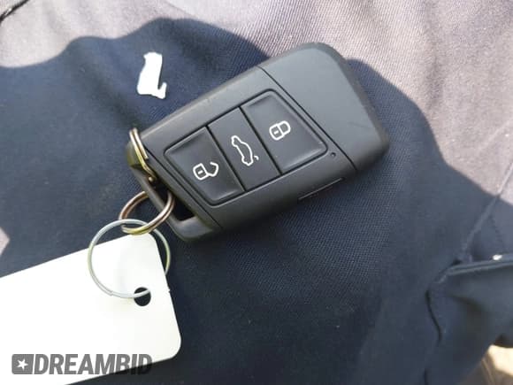 ✅ 2019 Volkswagen Jetta SEL • VIN: 3VWEB7BU8KM171987 • Lot: 42597141. Listed on IAAI with 45,620 mi. Free auction sales archive from the USA and detailed vehicle history report at DreamBid. Image 11.