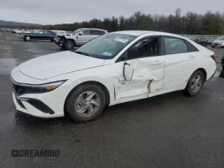 ✅ 2024 Hyundai Elantra SE • VIN: KMHLL4DG6RU840711 • Lot: 85317414. Listed on Copart with 1,667 mi. Free auction sales archive from the USA and detailed vehicle history report at DreamBid. Image 1.