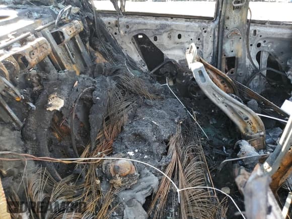 ✅ 2014 Chevrolet Cruze Diesel • VIN: 1G1P75SZ4E7178469 • Lot: 82586535. Listed on Copart with Not provided. Free auction sales archive from the USA and detailed vehicle history report at DreamBid. Image 10.