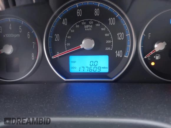 ✅ 2007 Hyundai Santa Fe SE • VIN: 5NMSH73E27H111726 • Lot: 43429428. Wystawiony na IAAI z przebiegiem 177 609 mil. Bezpłatny archiwum sprzedaży aukcyjnych z USA i szczegółowy raport historii pojazdu na DreamBid. Zdjęcie 7.