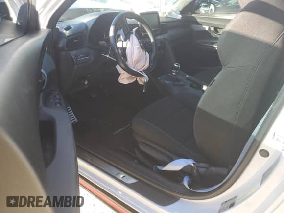 2020 Hyundai Veloster z VIN KMHT36AH1LU005521, wystawiony jako Copart lot #81643194 z przebiegiem Nie podano mil oraz Szkoda całkowita • Salvage title. Historia ofert i sprzedaży dostępna na DreamBid. Obrazek 8.