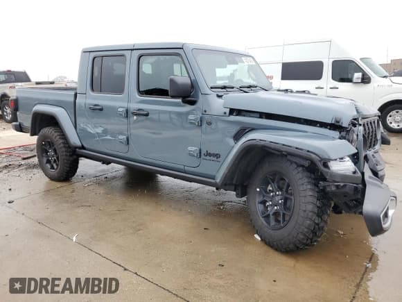 ✅ 2024 Jeep Gladiator Willys • VIN: 1C6HJTAG4RL133988 • Лот: 43078465. Опубликован ранее на Copart с пробегом 3 452 миль. Бесплатный доступ к архиву аукционных продаж из США и подробный отчёт об истории автомобиля на DreamBid. Изображение 4.