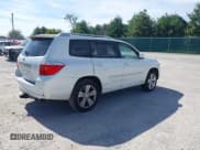 ✅ 2008 Toyota Highlander Limited • VIN: JTEDS42A082031916 • Lot: 43346652. Listed on IAAI with 249,493 mi. Free auction sales archive from the USA and detailed vehicle history report at DreamBid. Image 4.