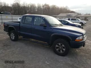 ✅ 2004 Dodge Dakota Sport • VIN: 1D7HG38K64S720991 • Lot: 81543274. Wystawiony na Copart z przebiegiem 162 843 mil. Bezpłatny archiwum sprzedaży aukcyjnych z USA i szczegółowy raport historii pojazdu na DreamBid. Zdjęcie 4.