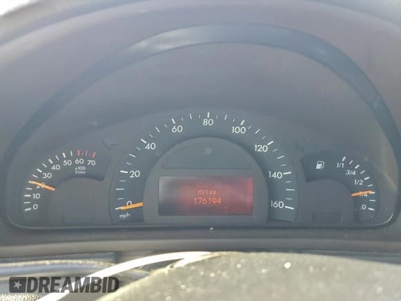 ✅ 2004 Mercedes-Benz C 230 Kompressor • VIN: WDBRF40J14A628797 • Lot: 94340495. Listed on Copart with 176,194 mi. Free auction sales archive from the USA and detailed vehicle history report at DreamBid. Image 9.