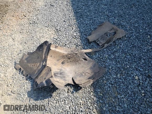 ✅ 2014 Volkswagen Beetle Entry • VIN: 3VWF17AT5EM650906 • Lot: 59577025. Wystawiony na Copart z przebiegiem 136 294 mil. Bezpłatny archiwum sprzedaży aukcyjnych z USA i szczegółowy raport historii pojazdu na DreamBid. Zdjęcie 12.