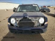 ✅ 2015 Jeep Patriot Sport • VIN: 1C4NJPAA6FD172098 • Lot: 84980925. Wystawiony na Copart z przebiegiem 131 489 mil. Bezpłatny archiwum sprzedaży aukcyjnych z USA i szczegółowy raport historii pojazdu na DreamBid. Zdjęcie 5.