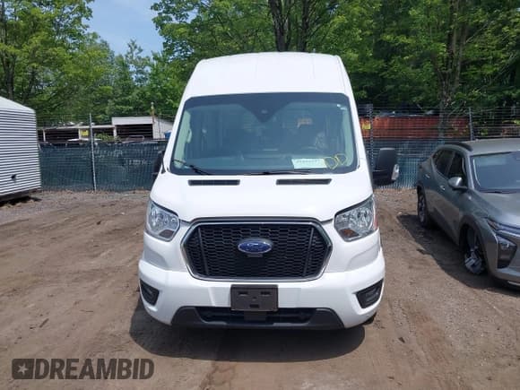 ✅ 2022 Ford Transit Passenger XL • VIN: 1FBAX2X89NKA78929 • Lot: 42493797. Wystawiony na IAAI z przebiegiem 35 885 mil. Bezpłatny archiwum sprzedaży aukcyjnych z USA i szczegółowy raport historii pojazdu na DreamBid. Zdjęcie 12.