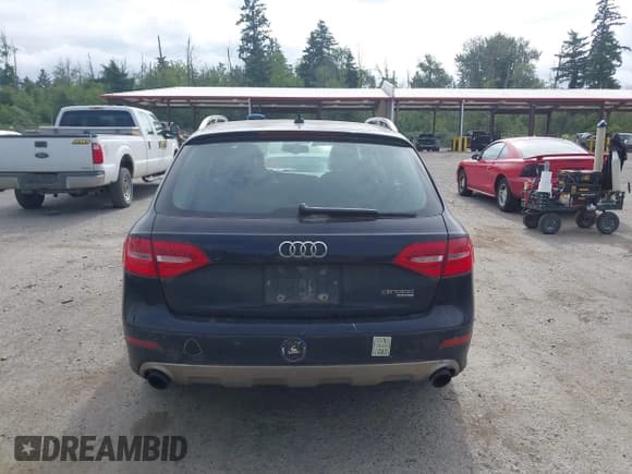 ✅ 2013 Audi allroad A4 Premium Plus • VIN: WA1UFAFL2DA155988 • Lot: 42597866. Wystawiony na IAAI z przebiegiem 162 177 mil. Bezpłatny archiwum sprzedaży aukcyjnych z USA i szczegółowy raport historii pojazdu na DreamBid. Zdjęcie 16.