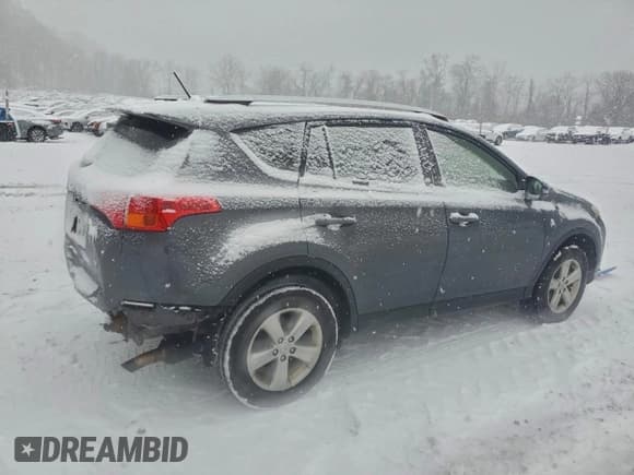 ✅ 2013 Toyota RAV4 XLE • VIN: JTMRFREV8DD035530 • Lot: 94348815. Wystawiony na Copart z przebiegiem 154 260 mil. Bezpłatny archiwum sprzedaży aukcyjnych z USA i szczegółowy raport historii pojazdu na DreamBid. Zdjęcie 3.