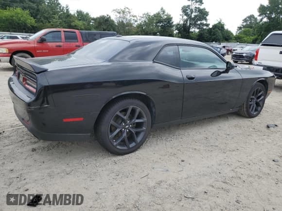 ✅ 2019 Dodge Challenger SXT • VIN: 2C3CDZAGXKH503572 • Lot: 63833164. Wystawiony na Copart z przebiegiem 67 401 mil. Bezpłatny archiwum sprzedaży aukcyjnych z USA i szczegółowy raport historii pojazdu na DreamBid. Zdjęcie 3.