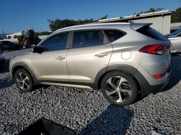 2017 Hyundai Tucson Sport with VIN KM8J33A29HU325419, listed as a Copart auction lot 91262265 with 109,476 mi miles and Clean title. Bid and sale history available at DreamBid. Image 2.
