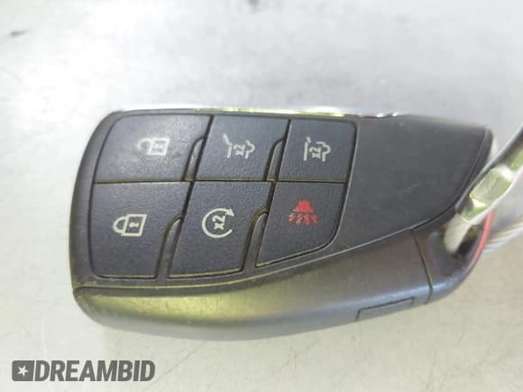 ✅ 2021 Chevrolet Suburban LT • VIN: 1GNSKCKD7MR363487 • Lot: 41669481. Wystawiony na IAAI z przebiegiem 89 484 mil. Bezpłatny archiwum sprzedaży aukcyjnych z USA i szczegółowy raport historii pojazdu na DreamBid. Zdjęcie 11.