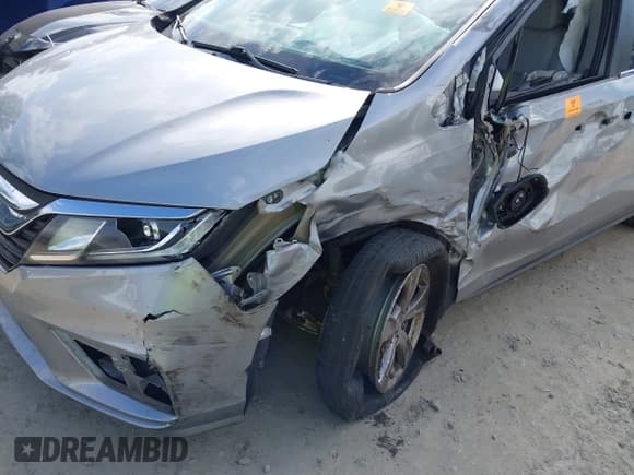 ✅ 2020 Honda Odyssey EX-L • VIN: 5FNRL6H73LB014547 • Lot: 43408387. Listed on IAAI with Not provided. Free auction sales archive from the USA and detailed vehicle history report at DreamBid. Image 6.