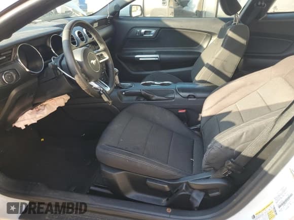 ✅ 2015 Ford Mustang V6 • VIN: 1FA6P8AM4F5378104 • Lot: 80990295. Wystawiony na Copart z przebiegiem 164 754 mil. Bezpłatny archiwum sprzedaży aukcyjnych z USA i szczegółowy raport historii pojazdu na DreamBid. Zdjęcie 7.