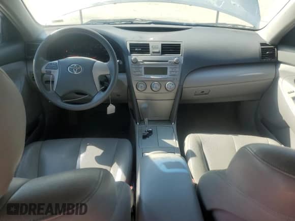 2011 Toyota Camry LE с VIN 4T1BF3EK1BU763073, выставлен на аукционе Copart как лот 85130335 с пробегом 164 741 миль миль и Списание • Salvage title. История ставок и продаж доступна на DreamBid. Изображение 8.