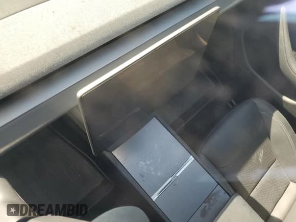 ✅ 2024 Tesla Model 3 Long Range • VIN: 5YJ3E1EB7RF796033 • Lot: 90671645. Wystawiony na Copart z przebiegiem Nie podano. Bezpłatny archiwum sprzedaży aukcyjnych z USA i szczegółowy raport historii pojazdu na DreamBid. Zdjęcie 9.