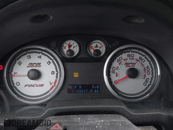 ✅ 2010 Ford Focus SE • VIN: 1FAHP3FN5AW287620 • Lot: 43731458. Wystawiony na IAAI z przebiegiem 162 647 mil. Bezpłatny archiwum sprzedaży aukcyjnych z USA i szczegółowy raport historii pojazdu na DreamBid. Zdjęcie 7.