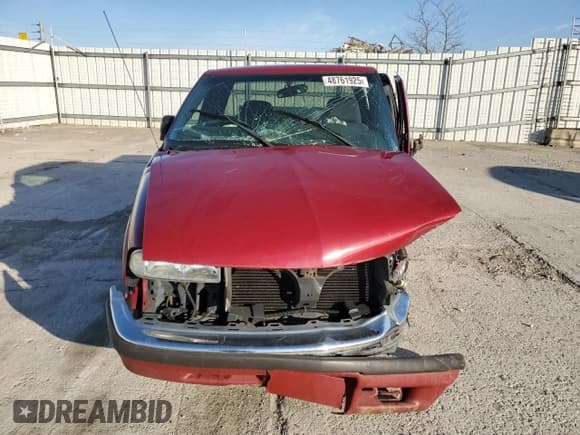 ✅ 2003 Chevrolet S-10 LS • VIN: 1GCCS19X138179569 • Лот: 48761925. Опубликован ранее на Copart с пробегом Не указан. Бесплатный доступ к архиву аукционных продаж из США и подробный отчёт об истории автомобиля на DreamBid. Изображение 5.