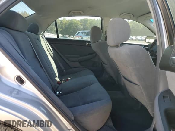 ✅ 2007 Honda Accord LX • VIN: 1HGCM56447A002798 • Lot: 86519025. Listed on Copart with 185,968 mi. Free auction sales archive from the USA and detailed vehicle history report at DreamBid. Image 10.