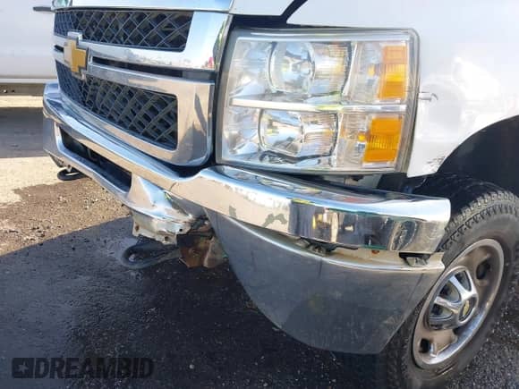 ✅ 2013 Chevrolet Silverado 2500HD Work Truck • VIN: 1GC2KVCGXDZ403672 • Lot: 41944179. Wystawiony na IAAI z przebiegiem 232 436 mil. Bezpłatny archiwum sprzedaży aukcyjnych z USA i szczegółowy raport historii pojazdu na DreamBid. Zdjęcie 17.