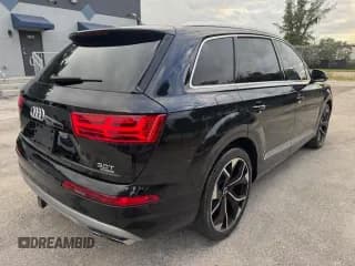 ✅ 2017 Audi Q7 Premium • VIN: WA1AAAF76HD005567 • Лот: 84882315. Опубликован ранее на Copart с пробегом 106 594 миль. Бесплатный доступ к архиву аукционных продаж из США и подробный отчёт об истории автомобиля на DreamBid. Изображение 3.