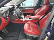 ✅ 2020 Alfa Romeo Stelvio Ti Sport • VIN: ZASPAKBN0L7C82854 • Lot: 47801185. Wystawiony na Copart z przebiegiem 81 101 mil. Bezpłatny archiwum sprzedaży aukcyjnych z USA i szczegółowy raport historii pojazdu na DreamBid. Zdjęcie 7.