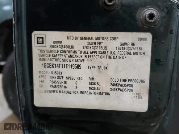 ✅ 2001 Chevrolet Silverado 1500 • VIN: 1GCEK14T11E119609 • Лот: 91801765. Опубликован ранее на Copart с пробегом 71 382 миль. Бесплатный доступ к архиву аукционных продаж из США и подробный отчёт об истории автомобиля на DreamBid. Изображение 12.
