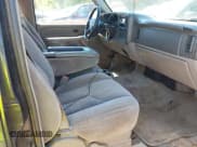 ✅ 2004 Chevrolet Suburban LT • VIN: 1GNEC16Z04J163697 • Lot: 42267114. Listed on IAAI with 245,186 mi. Free auction sales archive from the USA and detailed vehicle history report at DreamBid. Image 5.