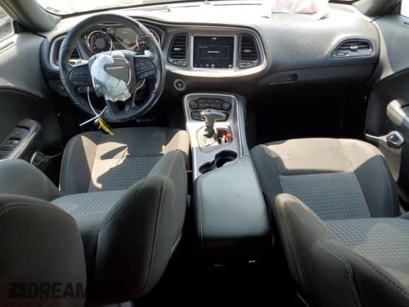 ✅ 2019 Dodge Challenger GT • VIN: 2C3CDZJG6KH680443 • Lot: 63078894. Wystawiony na Copart z przebiegiem 24 226 mil. Bezpłatny archiwum sprzedaży aukcyjnych z USA i szczegółowy raport historii pojazdu na DreamBid. Zdjęcie 8.