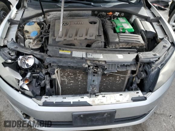 ✅ 2013 Volkswagen Passat SE • VIN: 1VWBN7A3XDC115444 • Lot: 86187965. Listed on Copart with 140,233 mi. Free auction sales archive from the USA and detailed vehicle history report at DreamBid. Image 11.