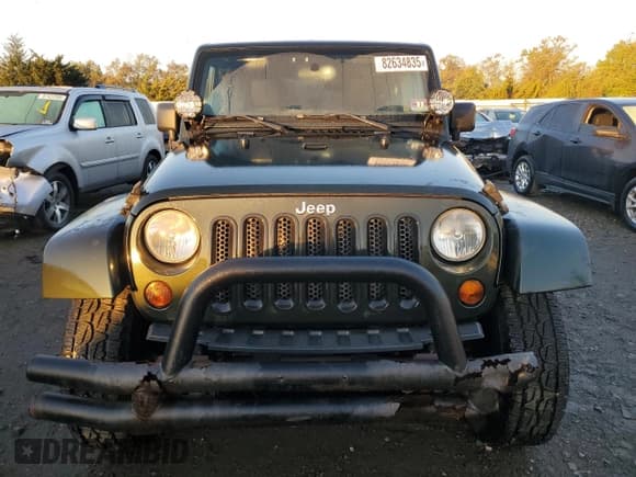✅ 2011 Jeep Wrangler Unlimited Sahara • VIN: 1J4HA5H19BL576563 • Lot: 82634835. Wystawiony na Copart z przebiegiem 212 760 mil. Bezpłatny archiwum sprzedaży aukcyjnych z USA i szczegółowy raport historii pojazdu na DreamBid. Zdjęcie 5.