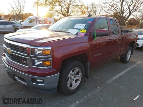 ✅ 2015 Chevrolet Silverado 1500 LT • VIN: 1GCVKREC6FZ255523 • Лот: 43574259. Опубликован ранее на IAAI с пробегом 135 027 миль. Бесплатный доступ к архиву аукционных продаж из США и подробный отчёт об истории автомобиля на DreamBid. Изображение 2.