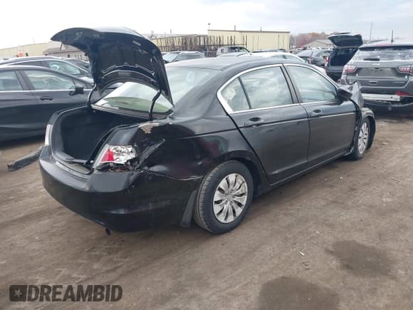 ✅ 2009 Honda Accord LX • VIN: 1HGCP26349A020685 • Лот: 43608592. Опубликован ранее на IAAI с пробегом 124 087 миль. Бесплатный доступ к архиву аукционных продаж из США и подробный отчёт об истории автомобиля на DreamBid. Изображение 4.