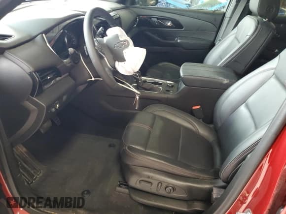 ✅ 2022 Chevrolet Traverse RS • VIN: 1GNERJKWXNJ169566 • Lot: 65789935. Wystawiony na Copart z przebiegiem 39 392 mil. Bezpłatny archiwum sprzedaży aukcyjnych z USA i szczegółowy raport historii pojazdu na DreamBid. Zdjęcie 7.