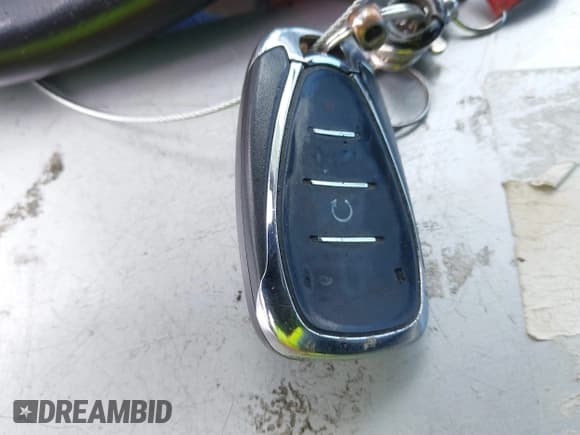 ✅ 2018 Chevrolet Equinox LT • VIN: 3GNAXJEV4JS543119 • Lot: 39774801. Listed on IAAI with 84,747 mi. Free auction sales archive from the USA and detailed vehicle history report at DreamBid. Image 11.