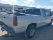 ✅ 1993 Chevrolet Silverado 1500 • VIN: 2GCEC19K5P1210180 • Lot: 42658583. Wystawiony na IAAI z przebiegiem 238 044 mil. Bezpłatny archiwum sprzedaży aukcyjnych z USA i szczegółowy raport historii pojazdu na DreamBid. Zdjęcie 4.