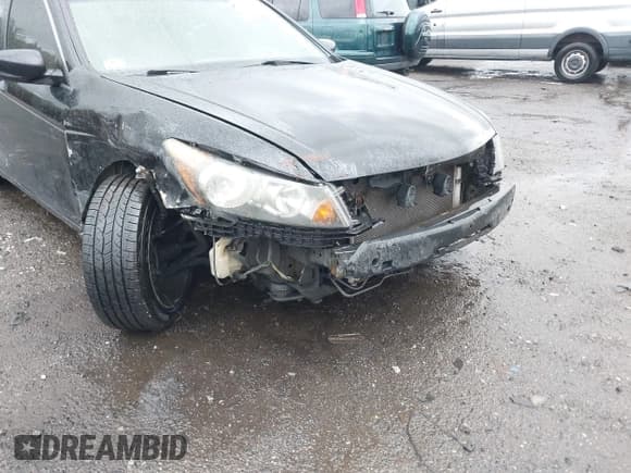 ✅ 2010 Honda Accord EX • VIN: 1HGCP2F74AA031239 • Lot: 43442792. Listed on IAAI with 233,168 mi. Free auction sales archive from the USA and detailed vehicle history report at DreamBid. Image 6.