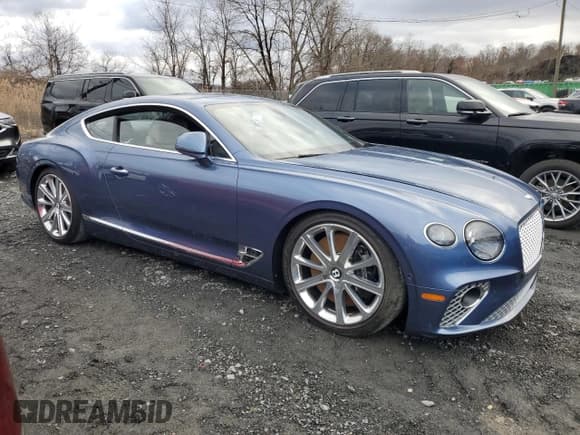 ✅ 2021 Bentley Continental GT GT • VIN: SCBCB2ZG0MC084864 • Lot: 85890264. Wystawiony na Copart z przebiegiem 16 961 mil. Bezpłatny archiwum sprzedaży aukcyjnych z USA i szczegółowy raport historii pojazdu na DreamBid. Zdjęcie 4.